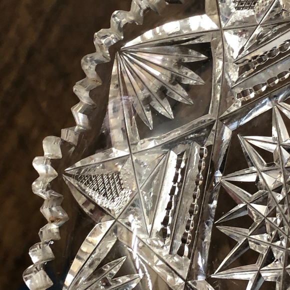 Vintage Cut Glass Sunburst Relish Tray Candy Dish with Cup handle, Ornate design - Picture 8 of 10